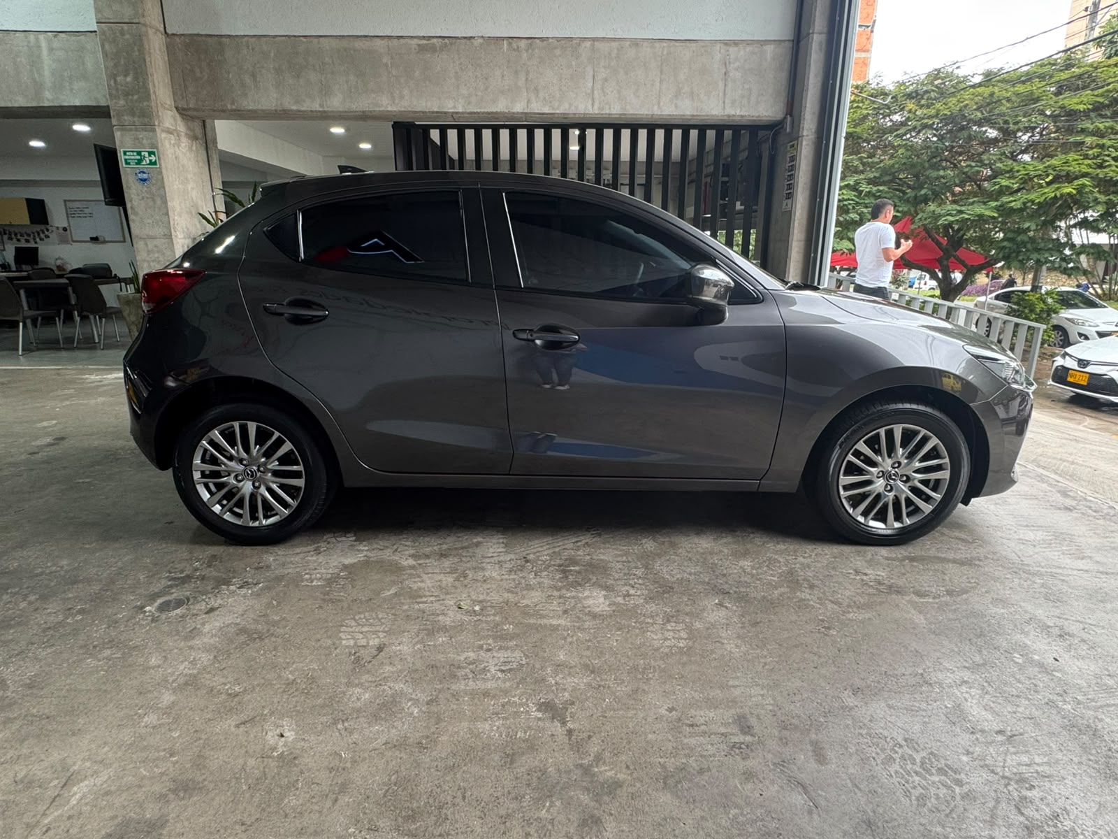 MAZDA 2 GRAND TOURING LX 2022 - Imagen 4