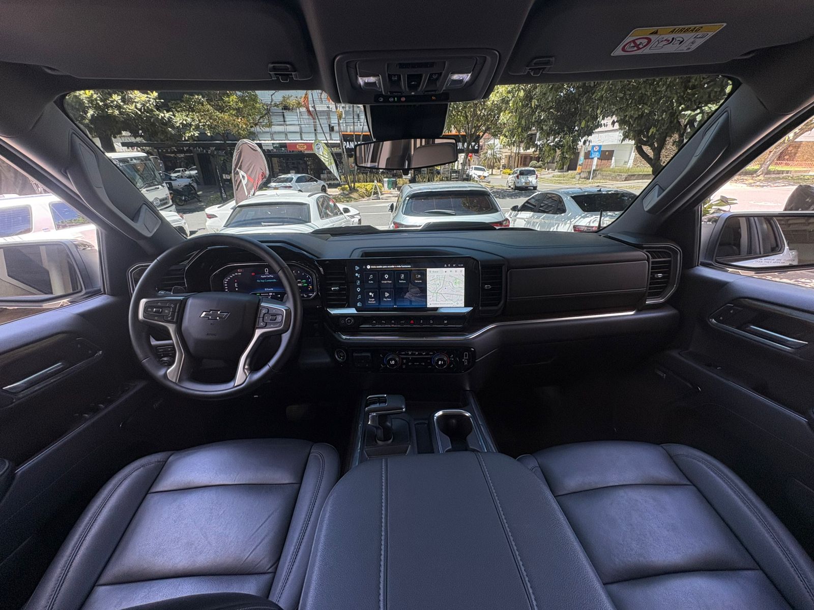 CHEVROLET SILVERADO LZ TRAIL BOSS Z71 2024 - Imagen 9