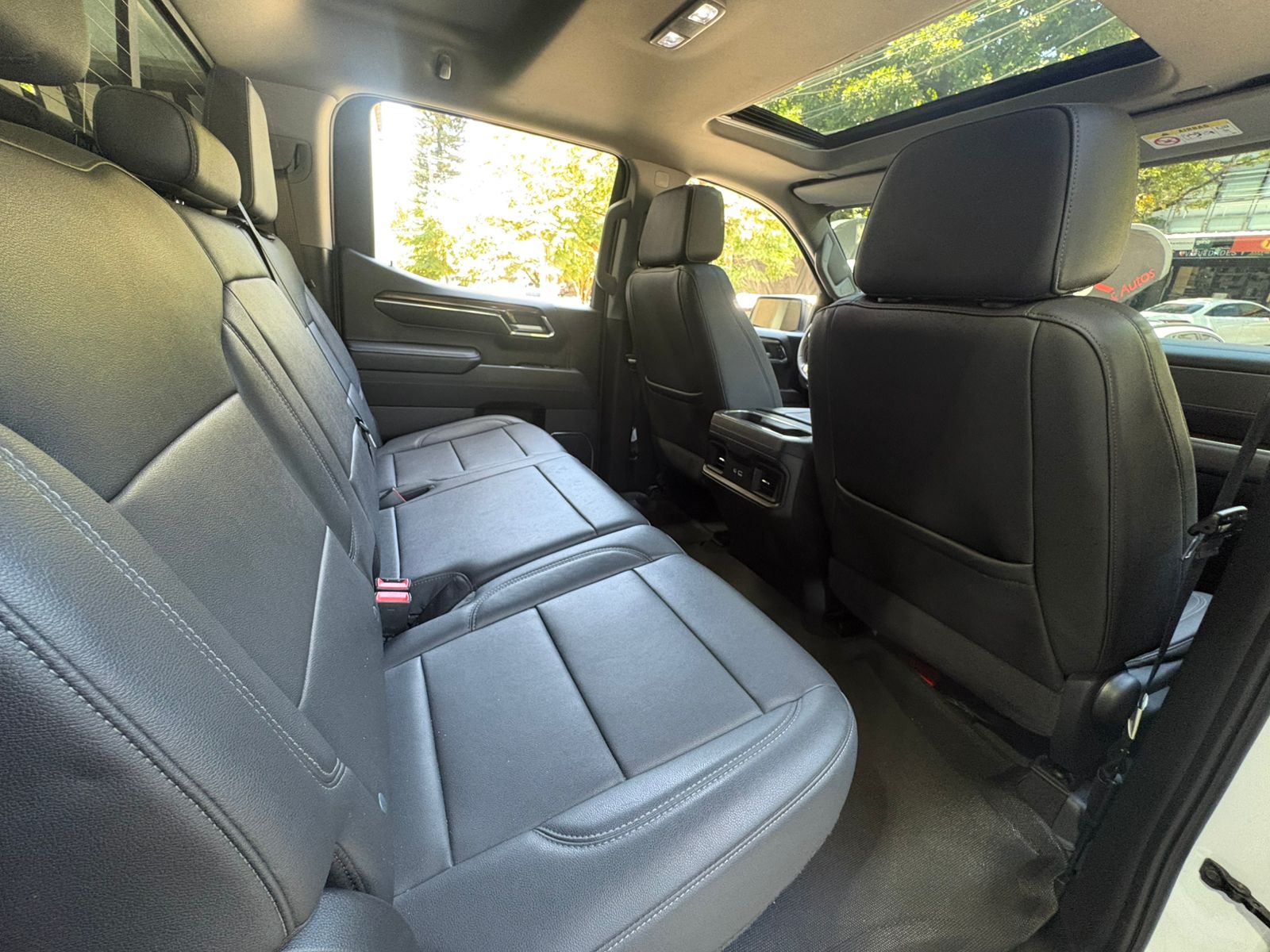 CHEVROLET SILVERADO LZ TRAIL BOSS Z71 2024 - Imagen 19