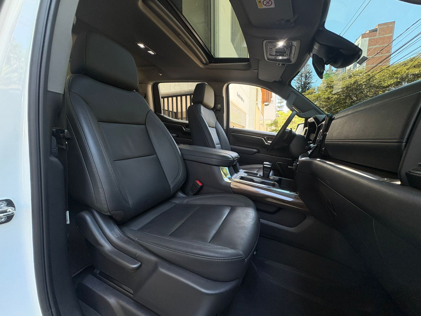 CHEVROLET SILVERADO LZ TRAIL BOSS Z71 2024 - Imagen 25