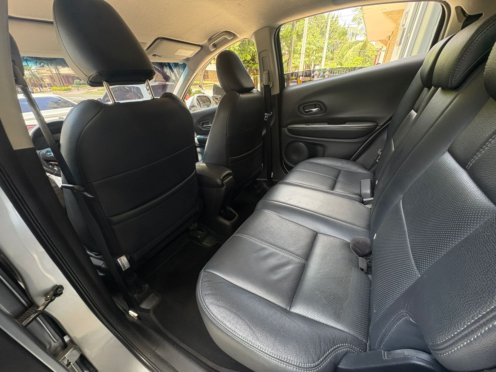 HONDA HRV EX SALVAMENTO 2020 - Imagen 14