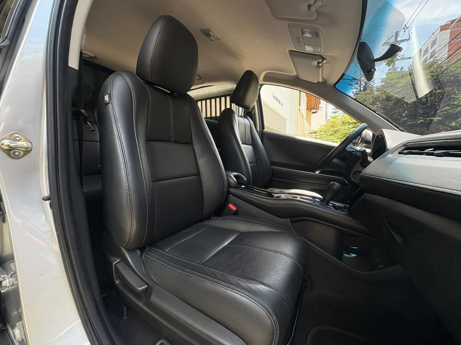 HONDA HRV EX SALVAMENTO 2020 - Imagen 23