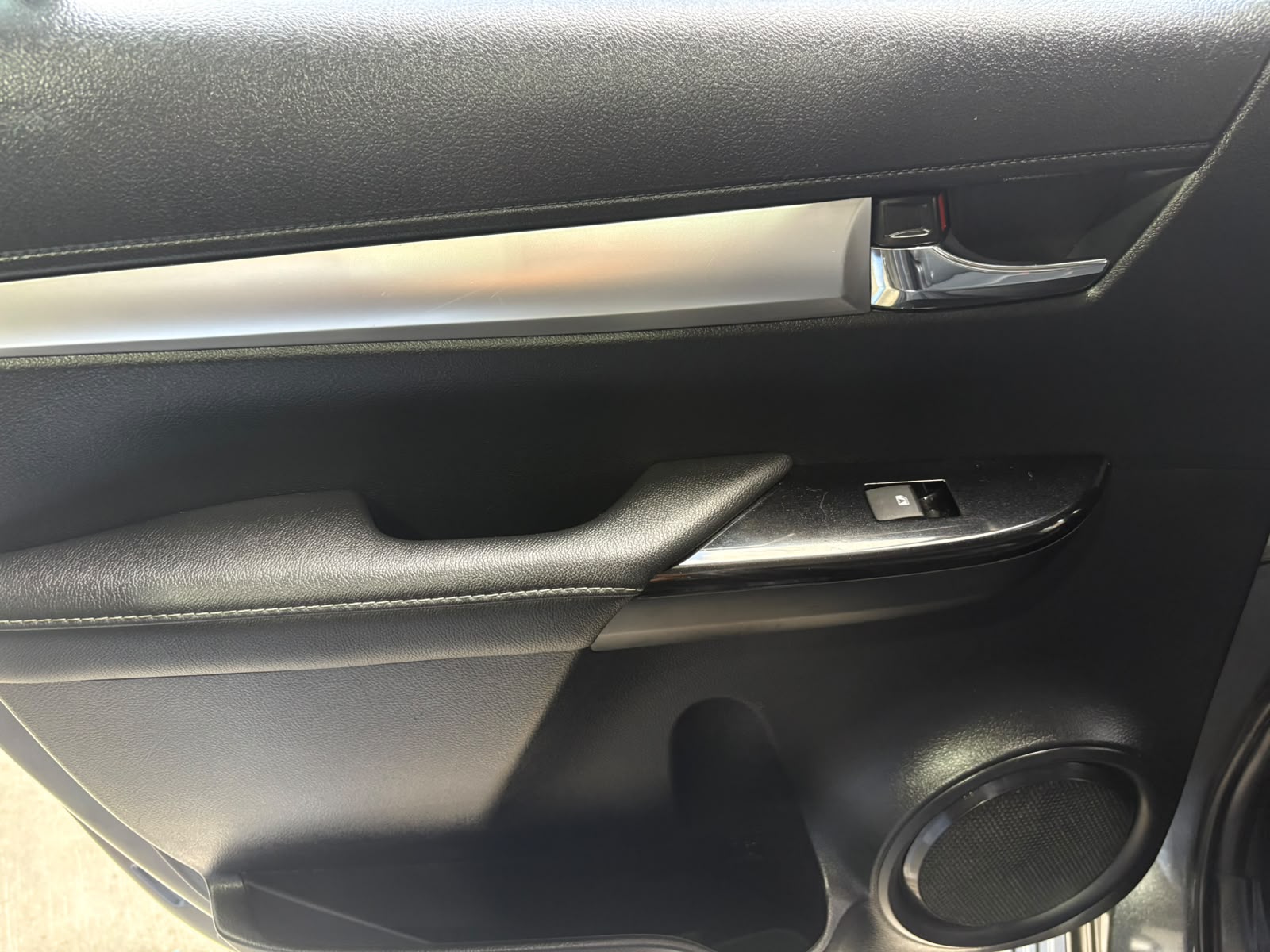 TOYOTA HILUX 2025 - Imagen 16