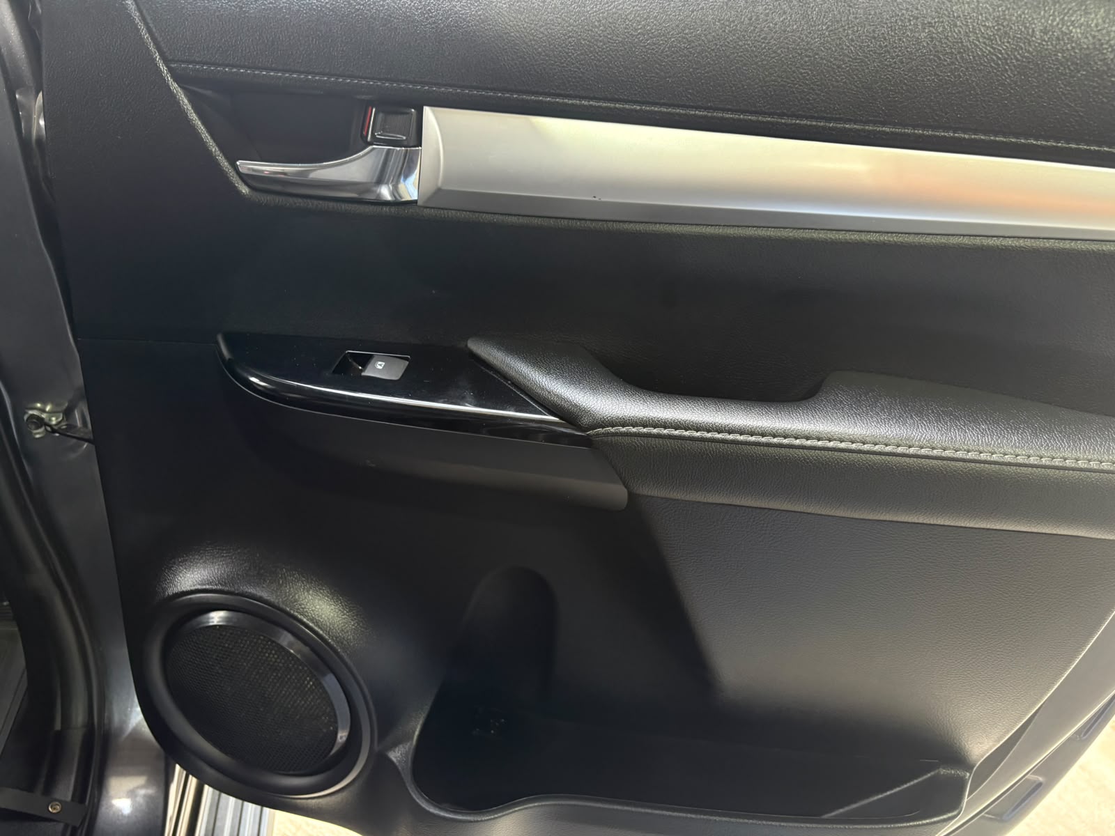TOYOTA HILUX 2025 - Imagen 19