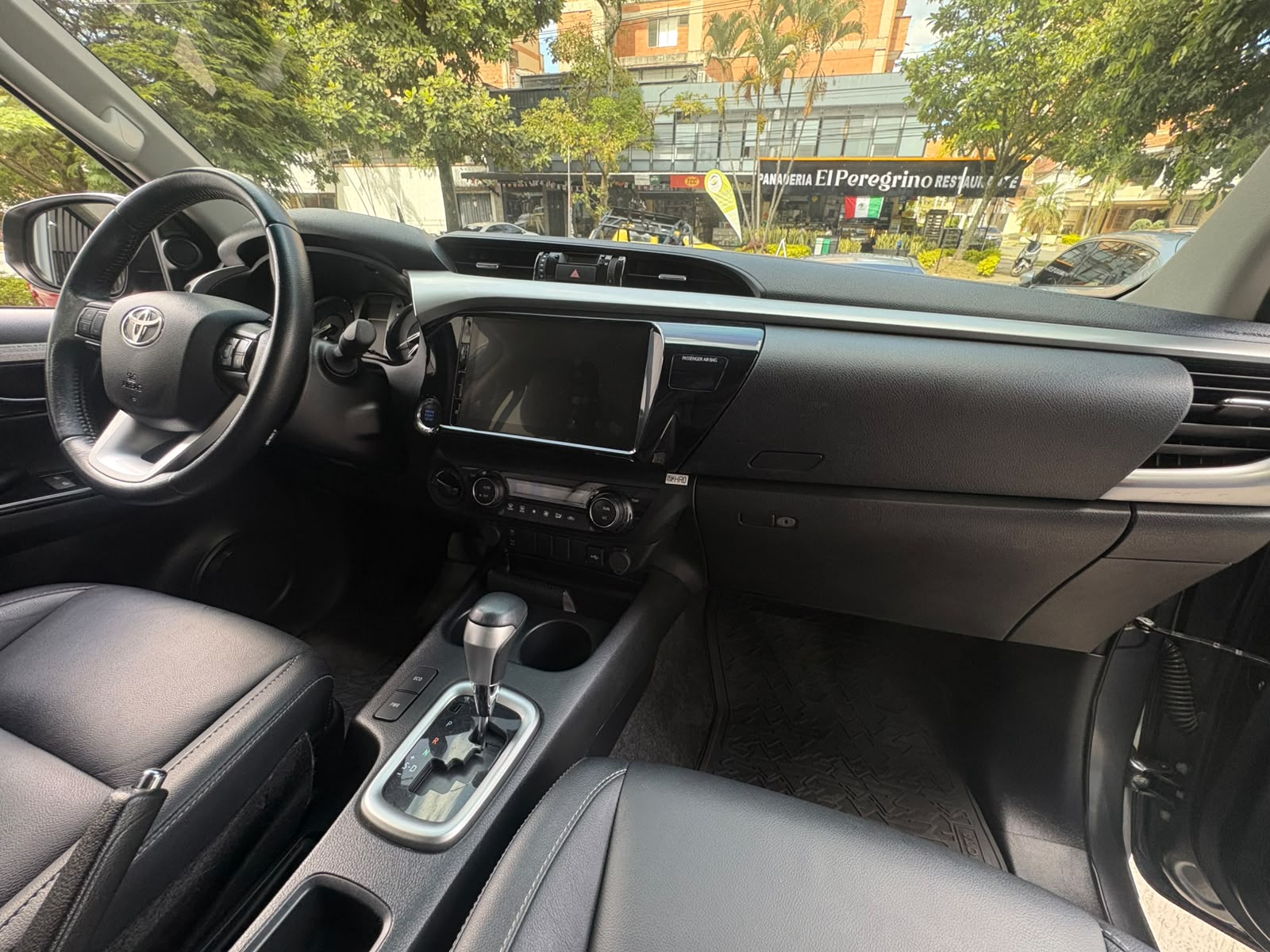 TOYOTA HILUX 2025 - Imagen 20