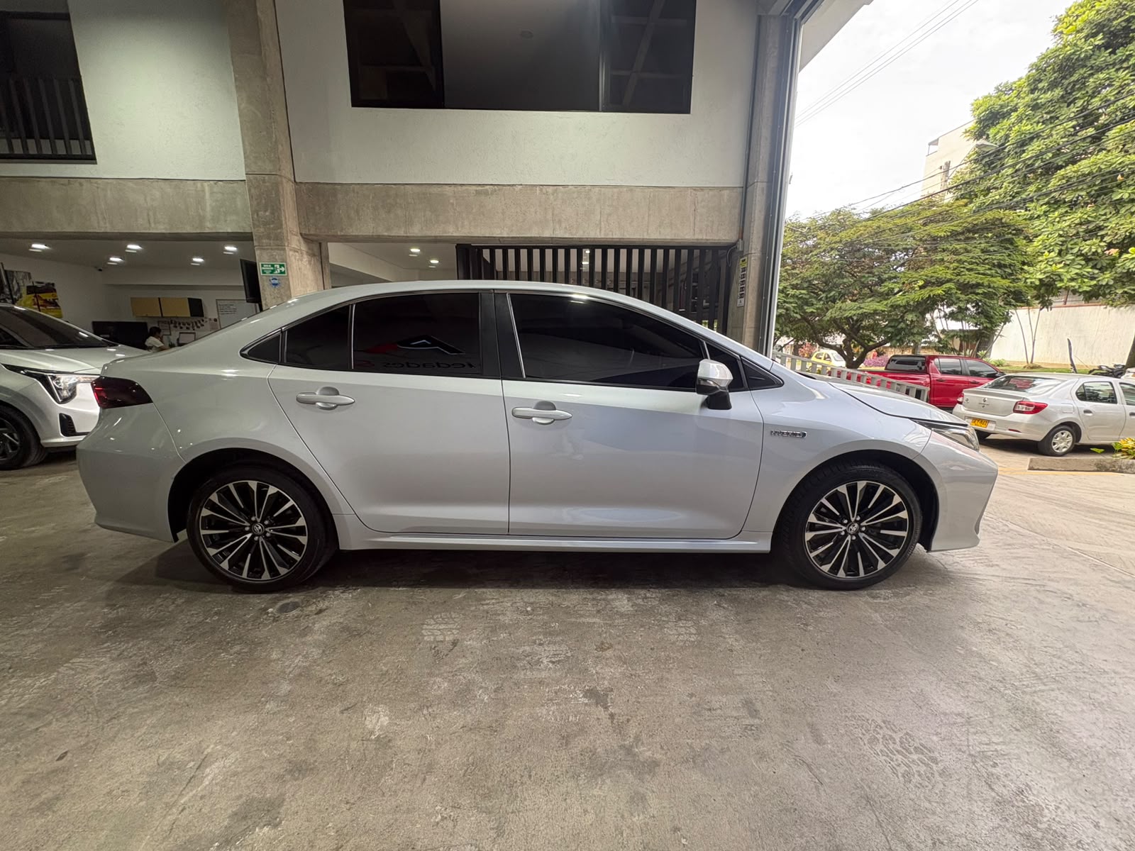 TOYOTA COROLLA SEG BLINDAJE II 2024 - Imagen 4