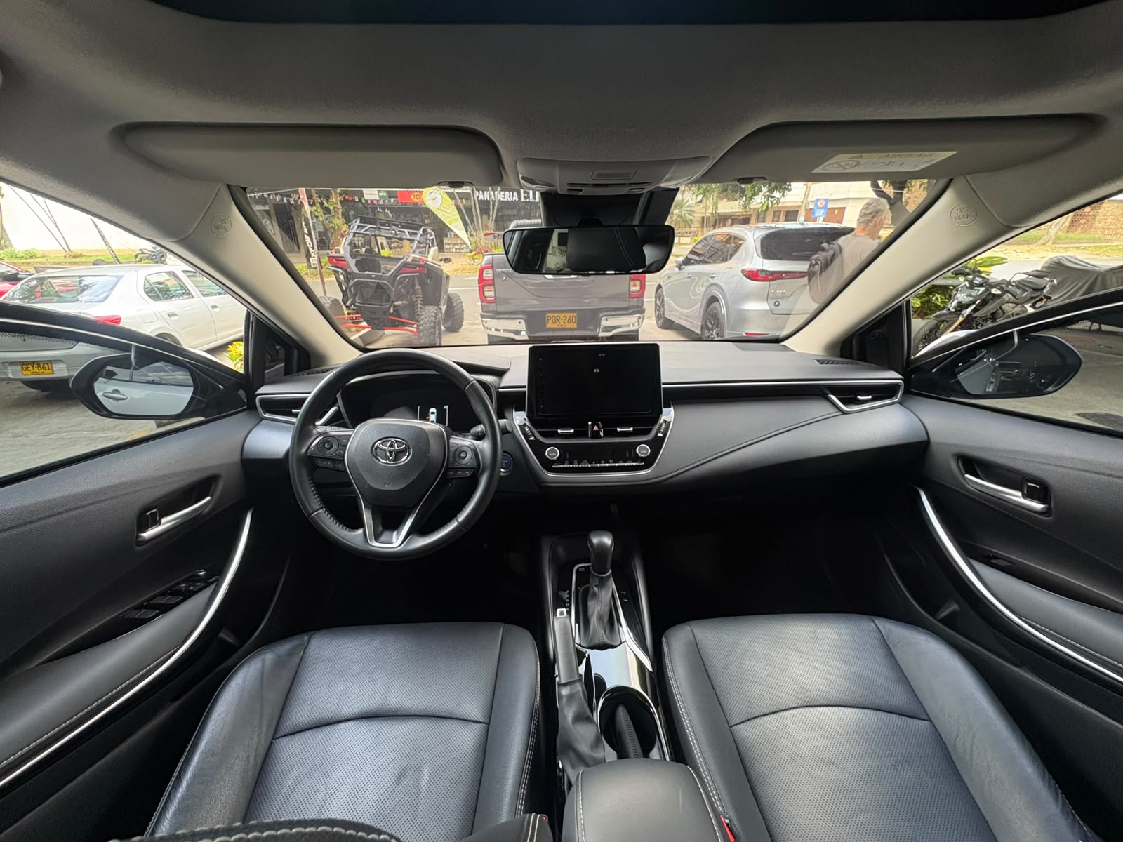 TOYOTA COROLLA SEG BLINDAJE II 2024 - Imagen 9