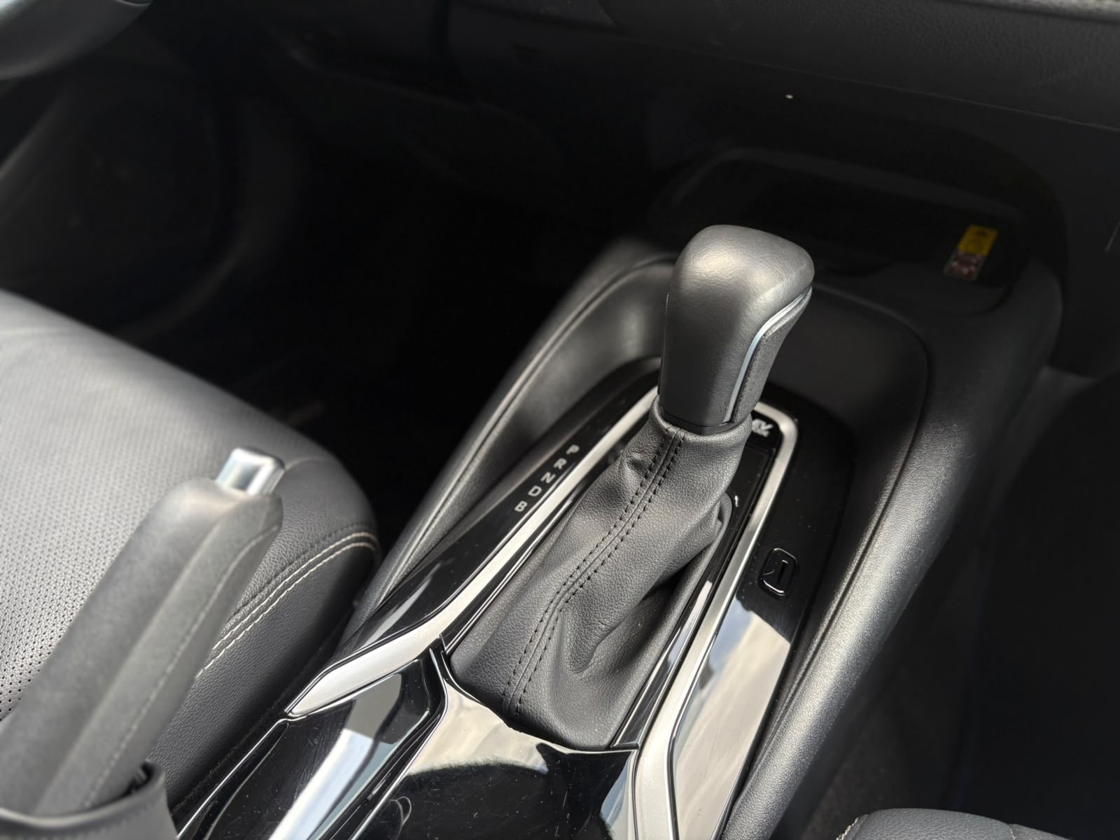 TOYOTA COROLLA SEG BLINDAJE II 2024 - Imagen 23