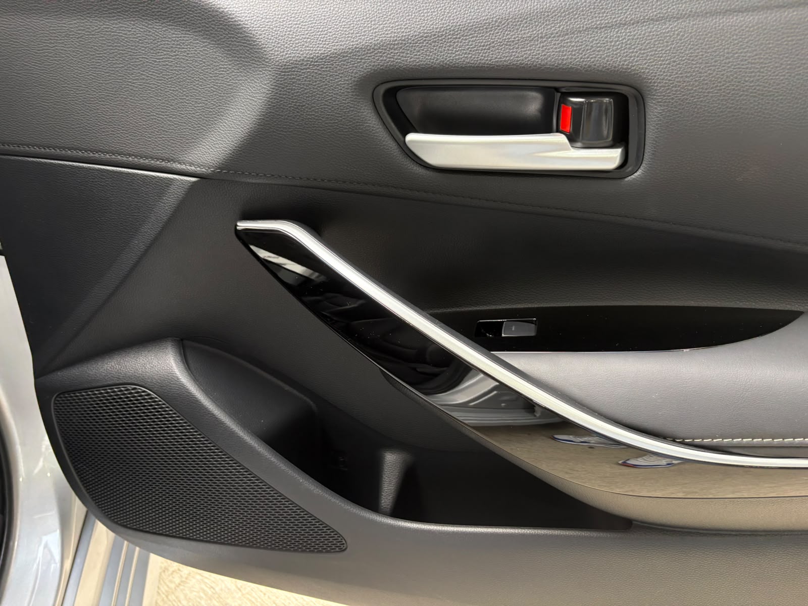 TOYOTA COROLLA SEG BLINDAJE II 2024 - Imagen 25