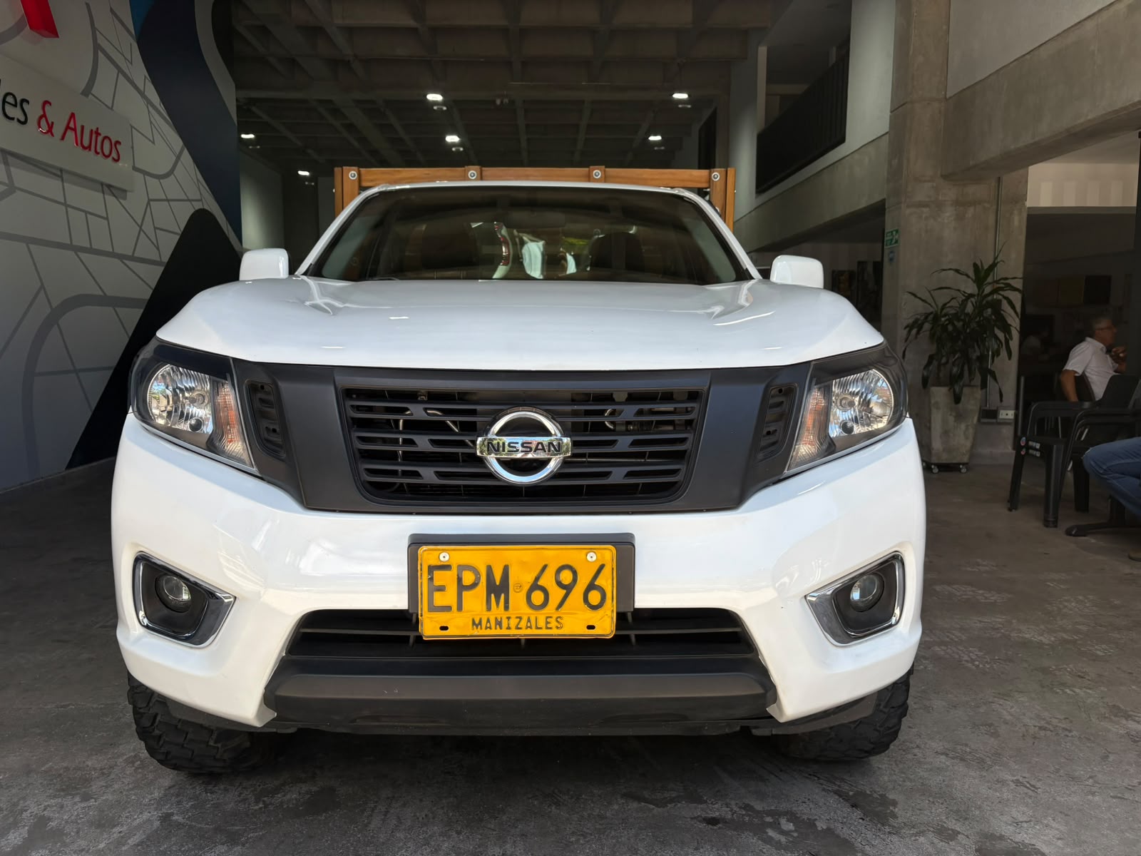 NISSAN NP300 FRONTIER ESTACA 2019 - Imagen 2
