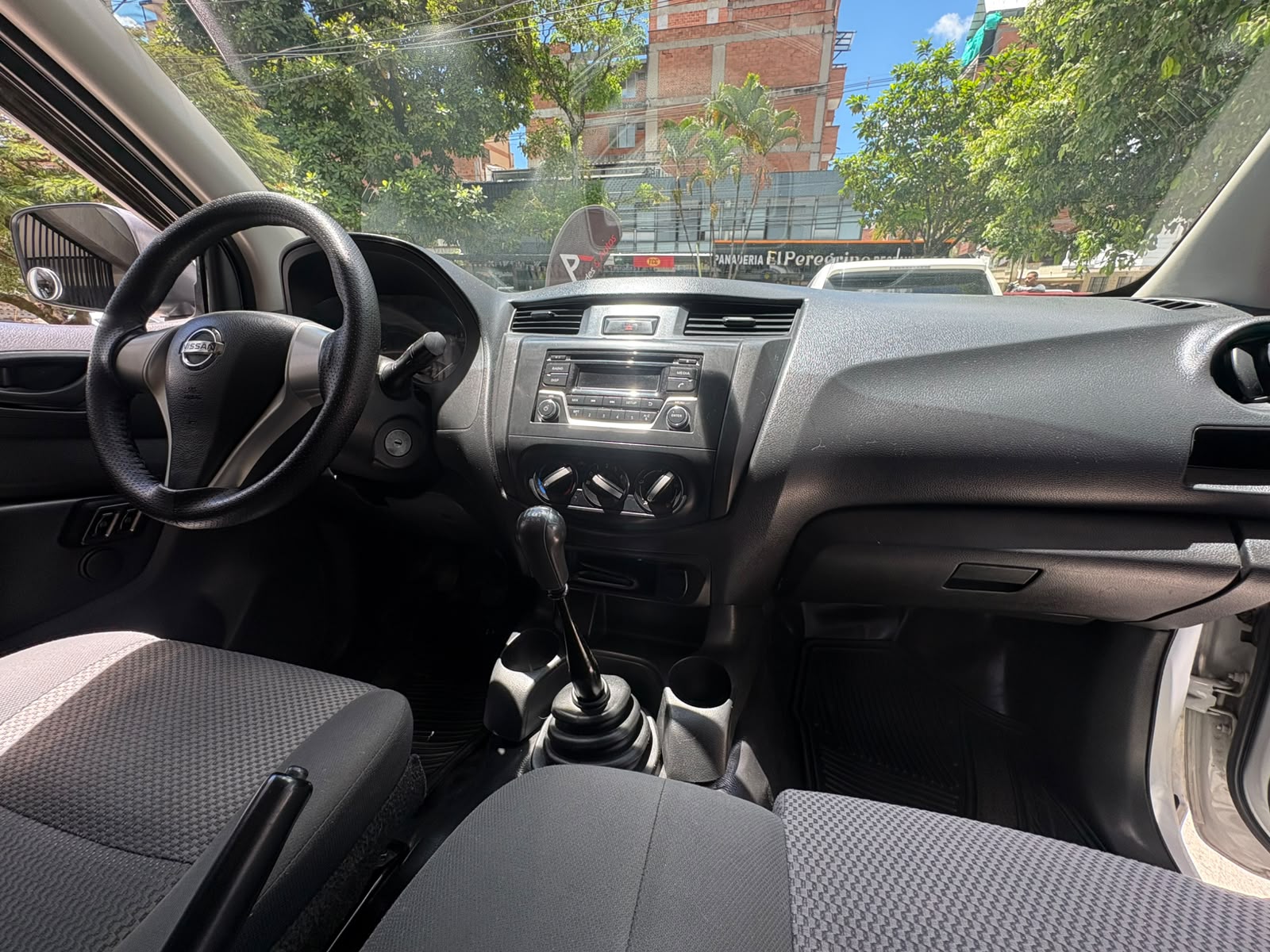 NISSAN NP300 FRONTIER ESTACA 2019 - Imagen 14