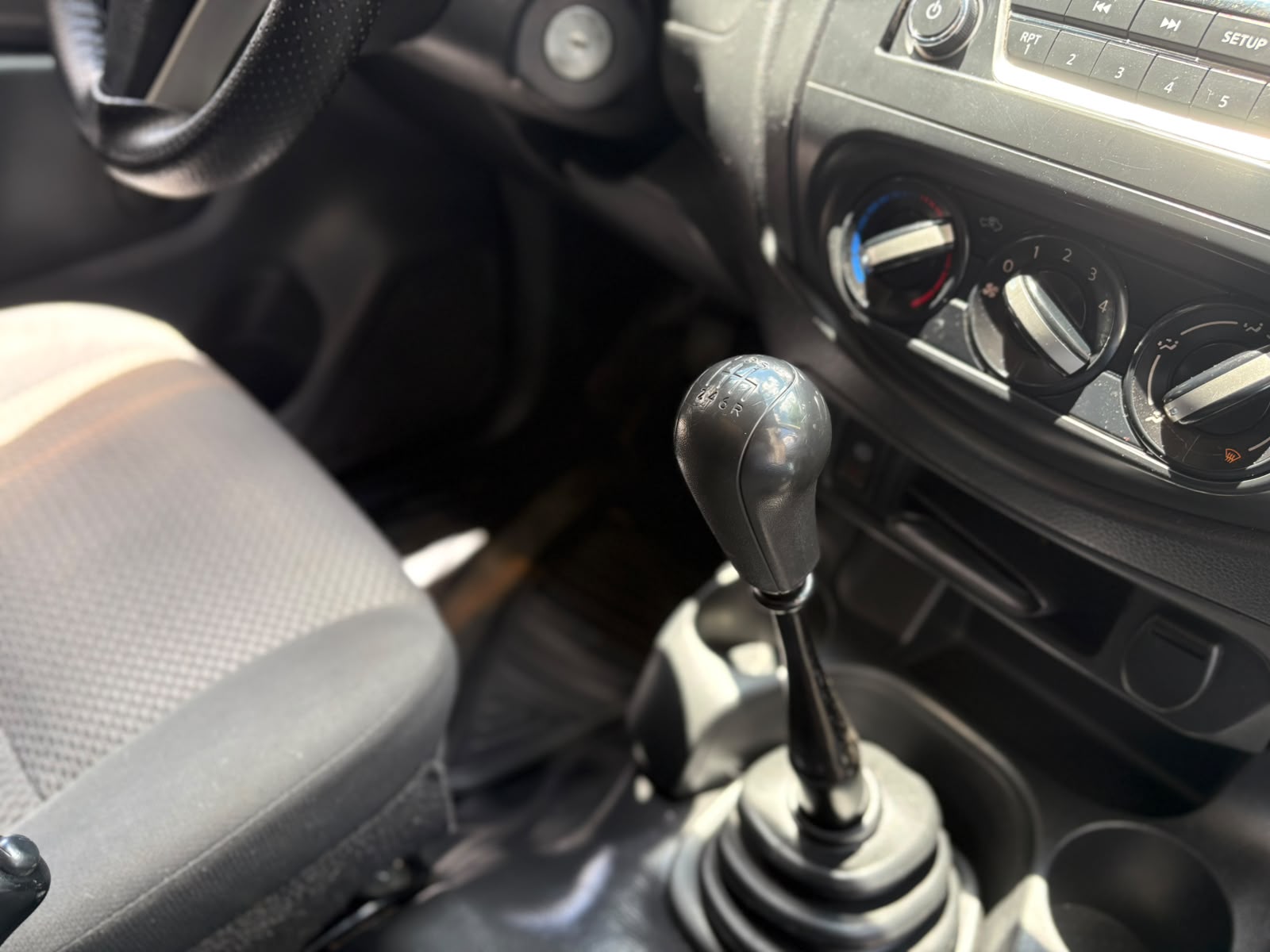 NISSAN NP300 FRONTIER ESTACA 2019 - Imagen 16