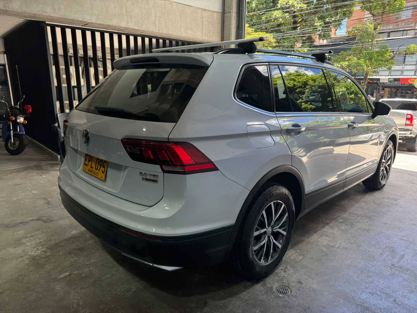 VOLKSWAGEN TIGUAN ALL SPACE 4MOTION 2019 - Imagen 5