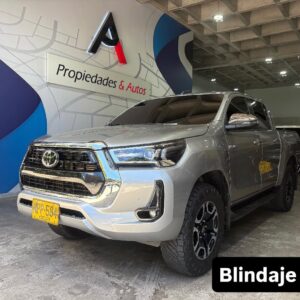TOYOTA HILUX SRX BLINDAJE II 2024