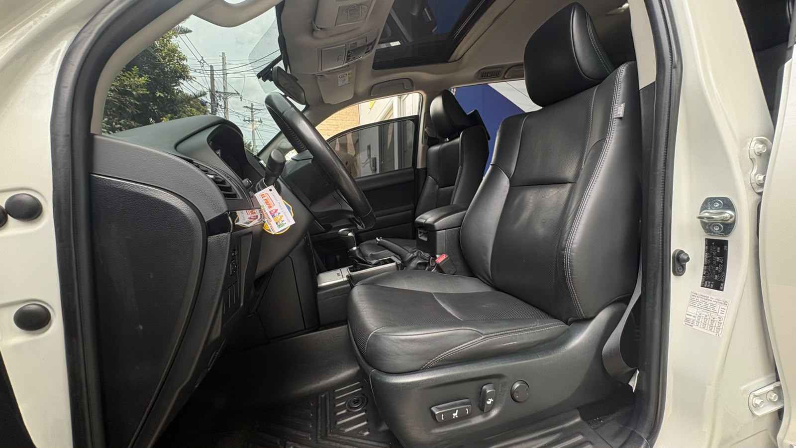 TOYOTA PRADO TXL BLINDAJE II 2022 - Imagen 12