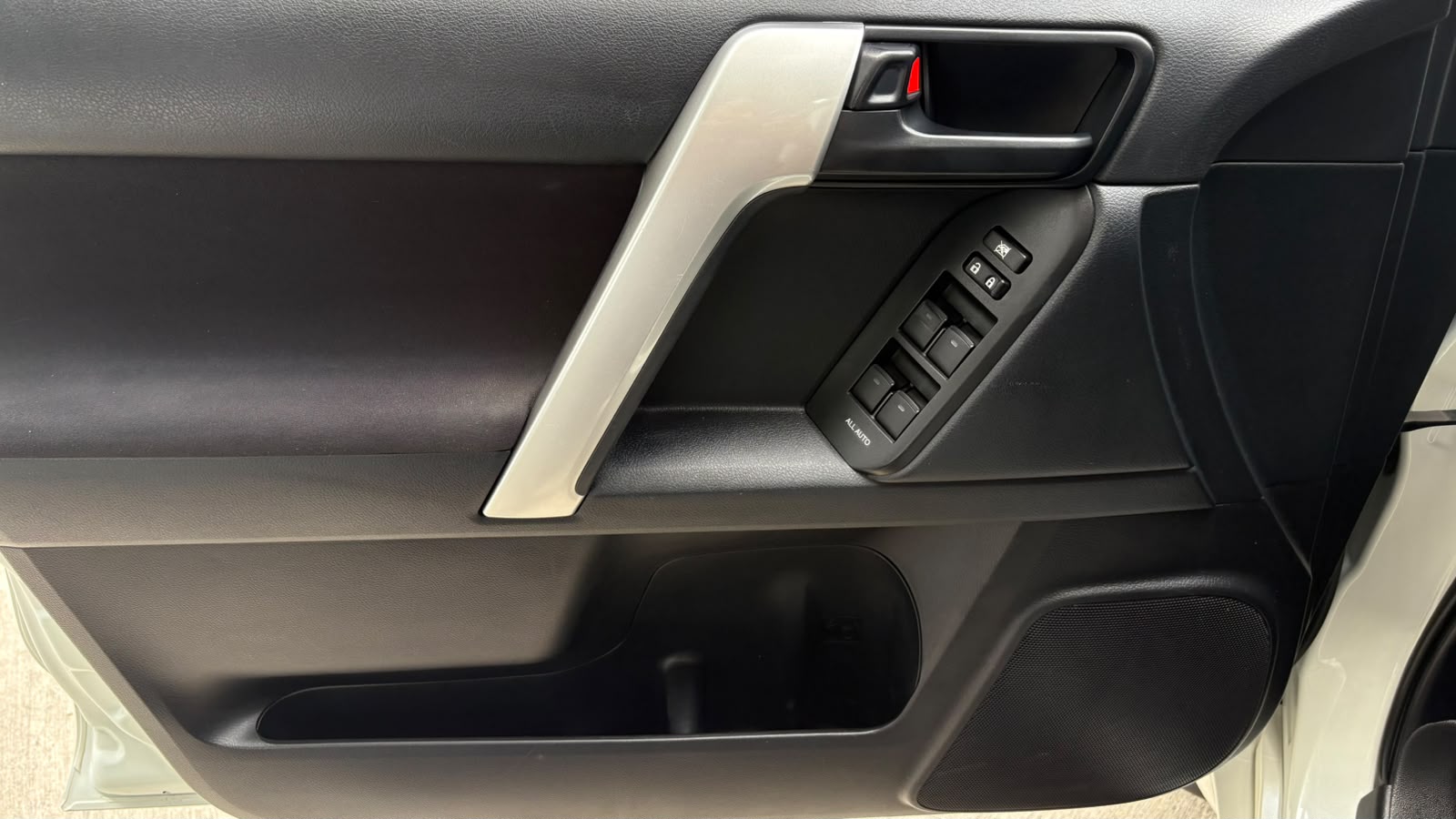 TOYOTA PRADO TXL BLINDAJE II 2022 - Imagen 13