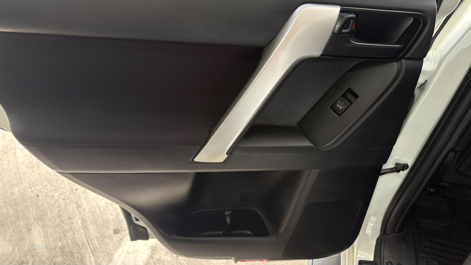 TOYOTA PRADO TXL BLINDAJE II 2022 - Imagen 16