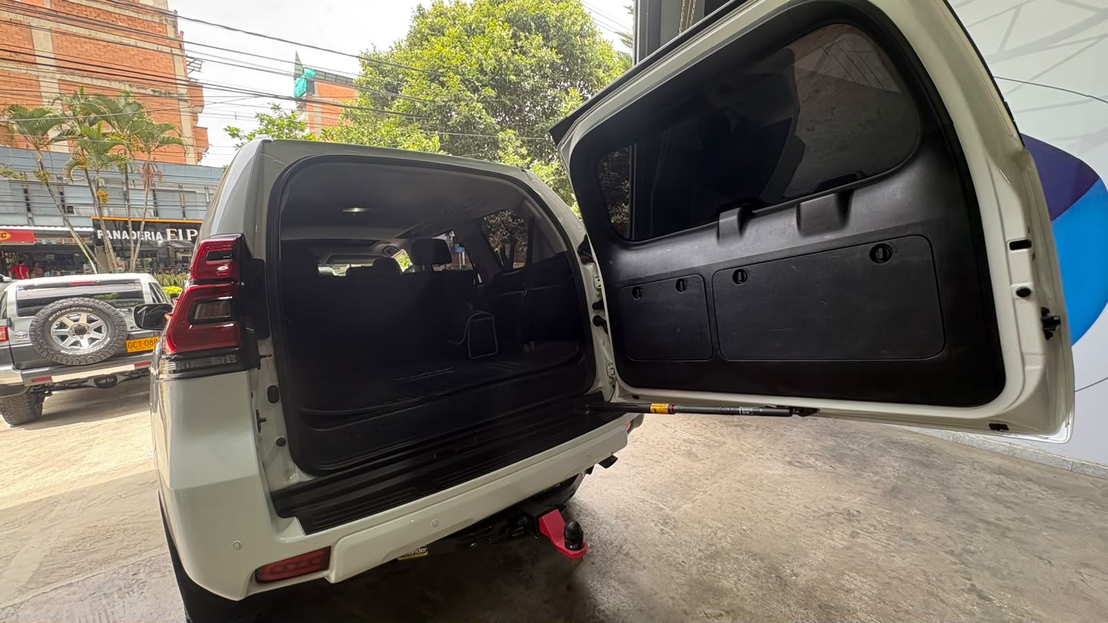 TOYOTA PRADO TXL BLINDAJE II 2022 - Imagen 17