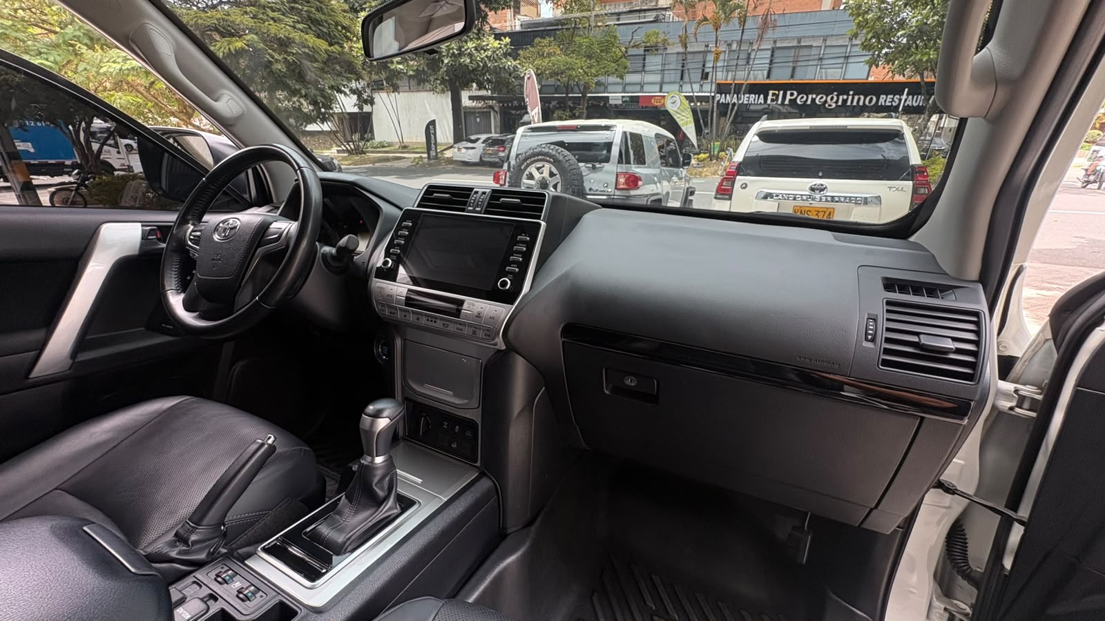 TOYOTA PRADO TXL BLINDAJE II 2022 - Imagen 20