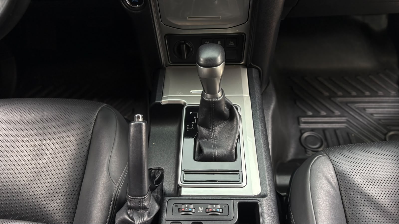 TOYOTA PRADO TXL BLINDAJE II 2022 - Imagen 22