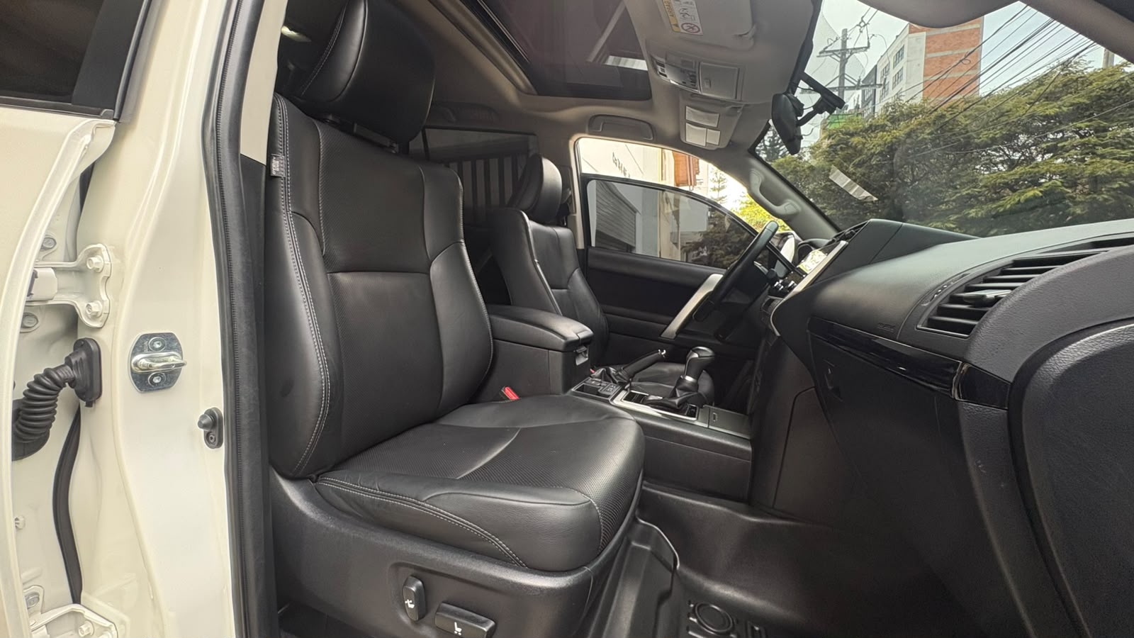 TOYOTA PRADO TXL BLINDAJE II 2022 - Imagen 23