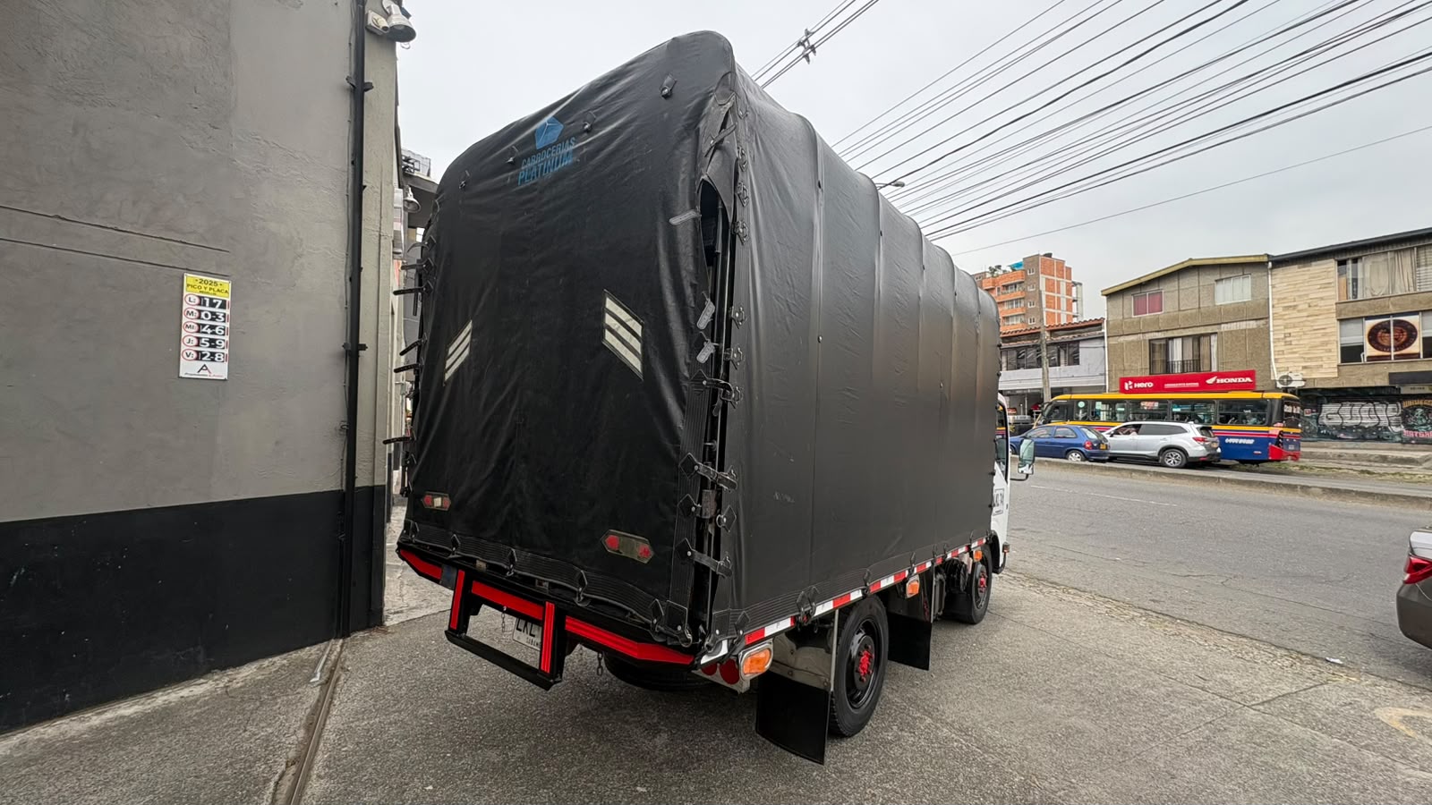 CHEVROLET NHR ESTACA 2023 - Imagen 5