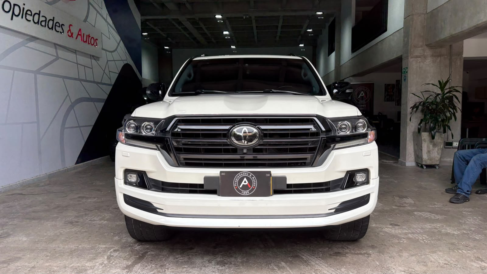 TOYOTA LAND CRUISER 200 EXCALIBUR 2018 - Imagen 2