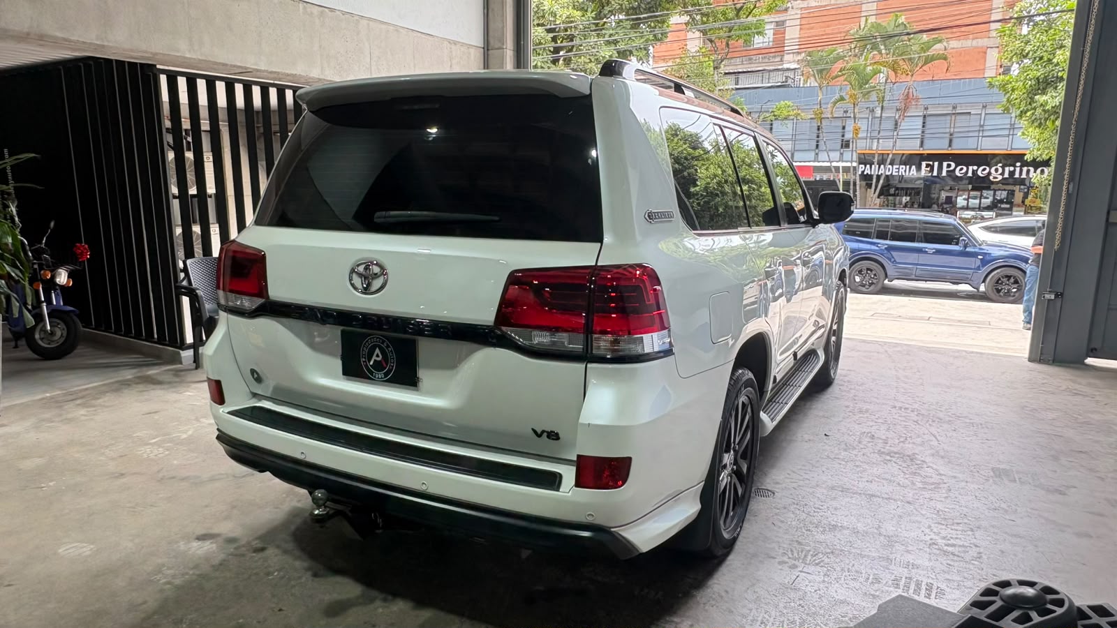 TOYOTA LAND CRUISER 200 EXCALIBUR 2018 - Imagen 5