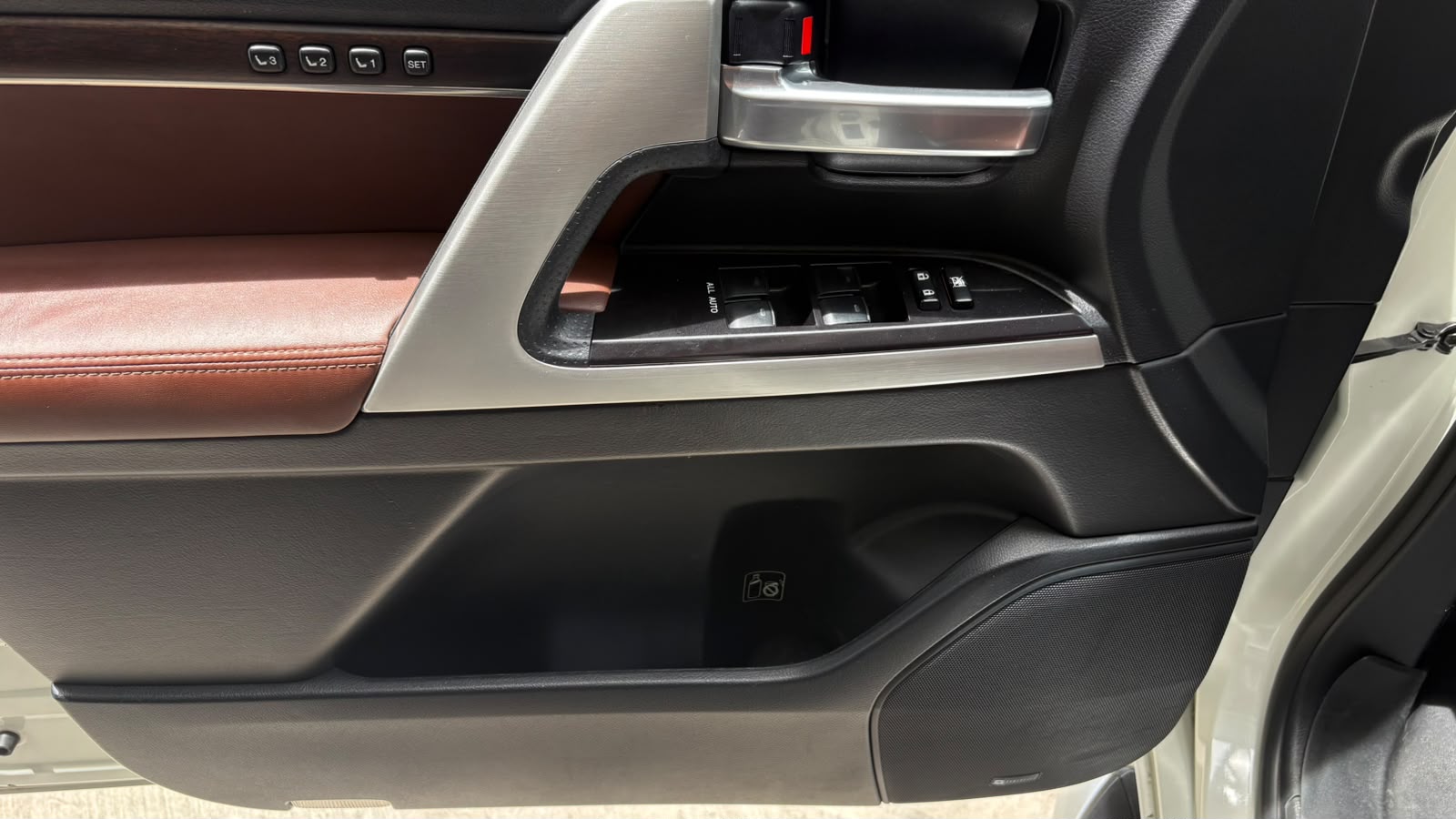 TOYOTA LAND CRUISER 200 EXCALIBUR 2018 - Imagen 14