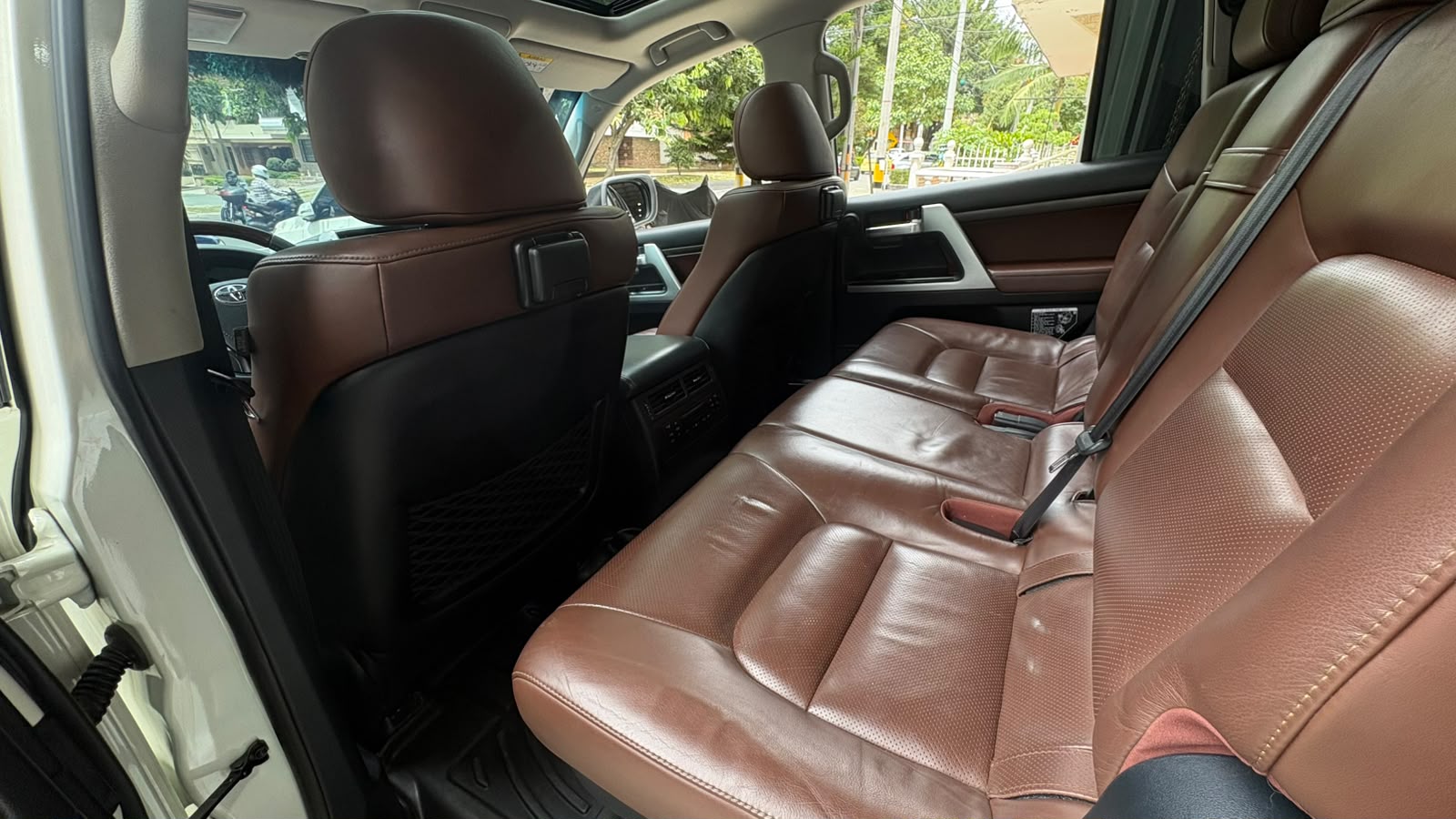 TOYOTA LAND CRUISER 200 EXCALIBUR 2018 - Imagen 16