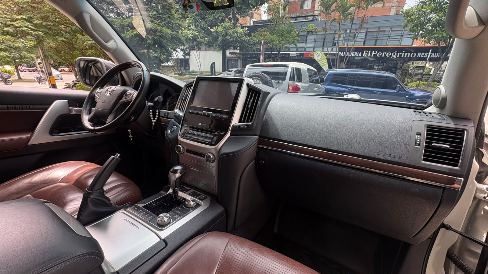 TOYOTA LAND CRUISER 200 EXCALIBUR 2018 - Imagen 23